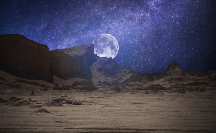 Moon Valley Atacama shutterstock 758969278