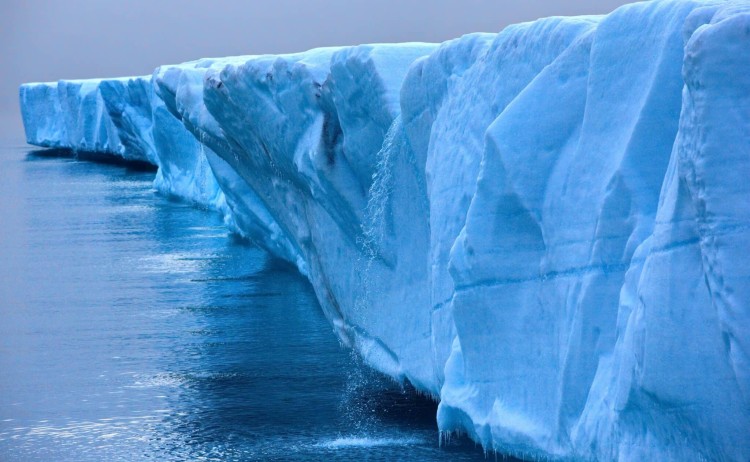 A closeup shot of a Ross Ice Shelf on a cold winter day