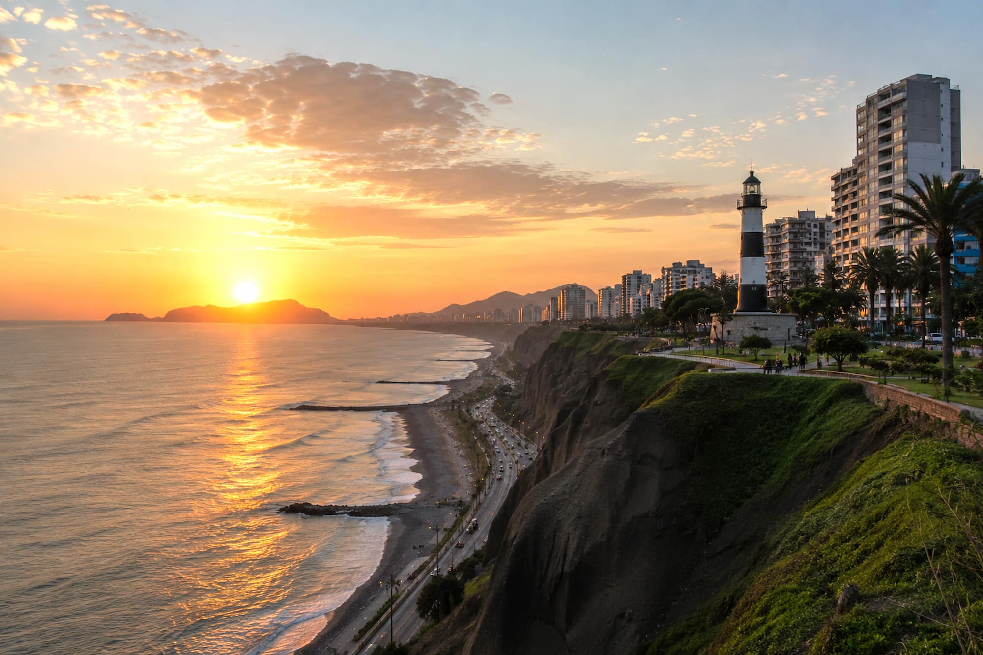 Sunset over the Pacific Ocean from Miraflores clifftops, Lima, Peru