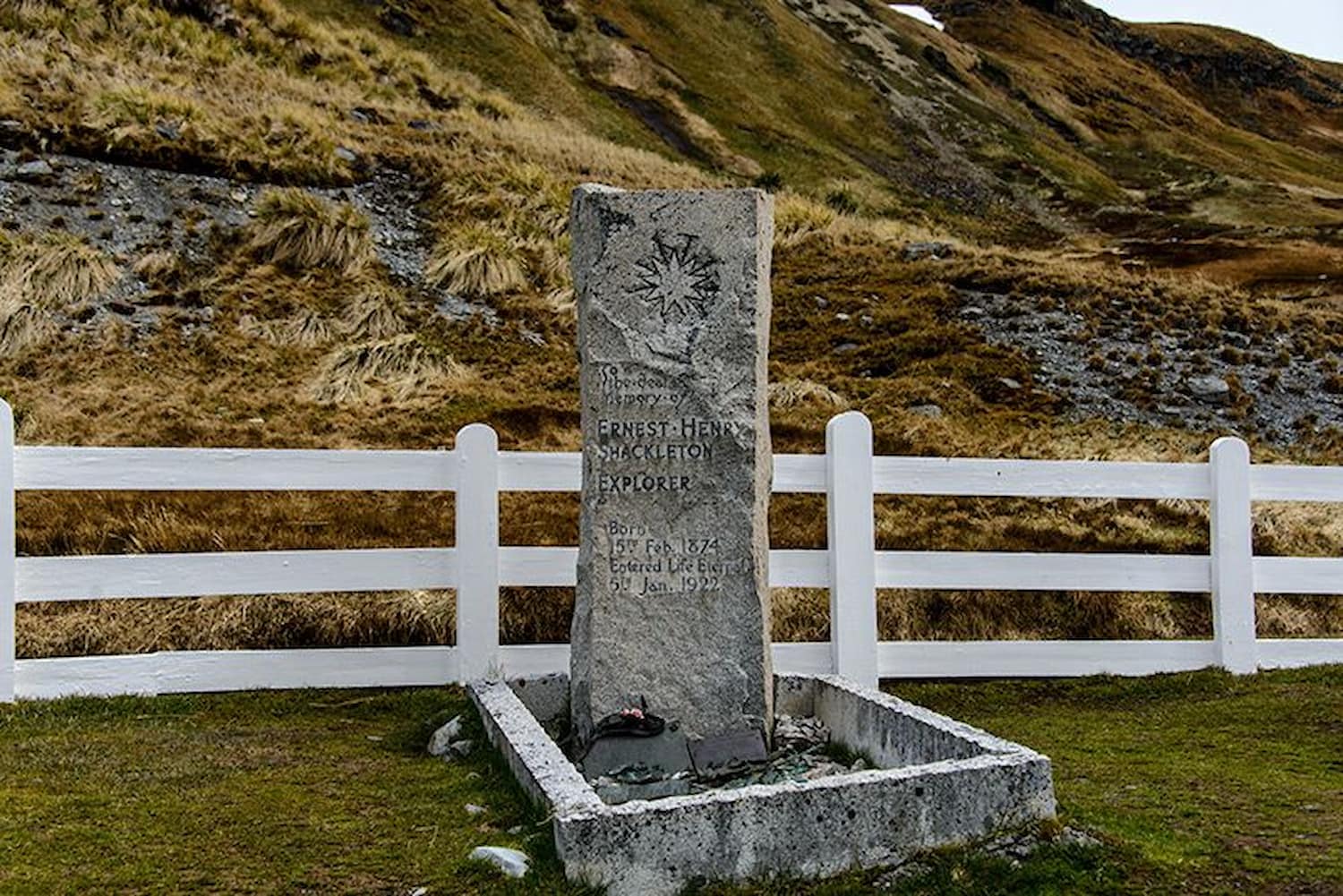 Ernest Shackleton grave