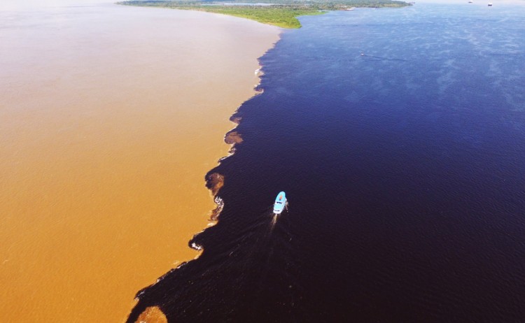 Amazon River cruise meeting of the waters manaus v2