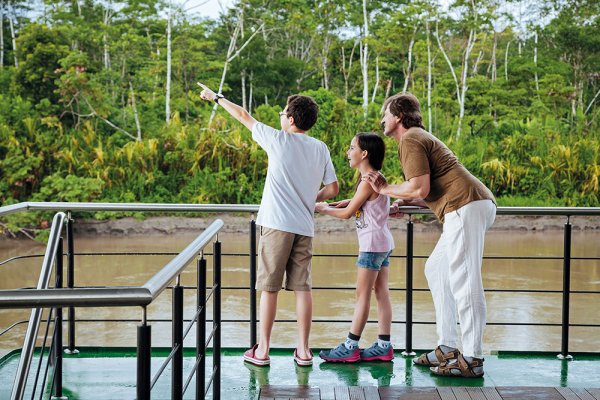 Family onboard an Amazon cruise