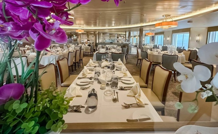 Main dining room Greg Mortimer