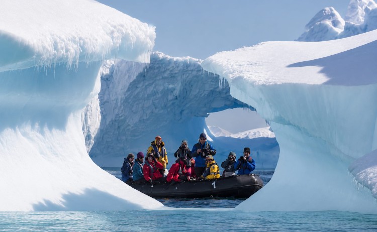 Zodiac exploration Antarctica 21