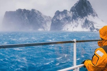 Antarctic Express: Fly South, Cruise North