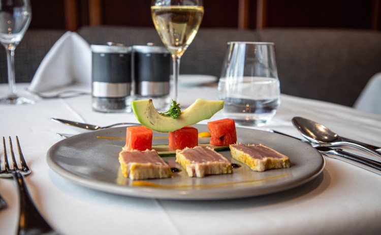 Heritage Discoverer food onboard