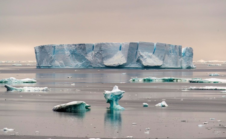 Antarctica Antarctic Sound tabular iceberg 01 AE SMALL