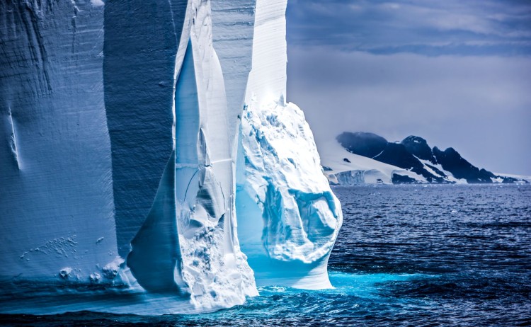 Antarctica Antarctic Sound iceberg 001 SS
