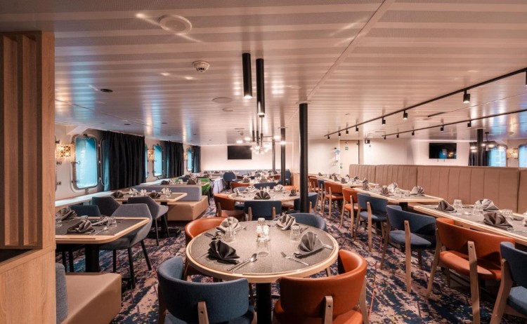 MV Plancius resto