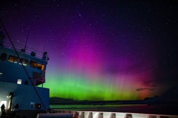 Antarctica: Polar Circle & Auroras