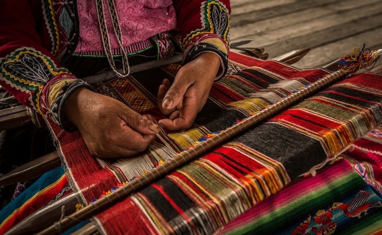 Arequipa and Colca Canyon tour traditional textile weaving