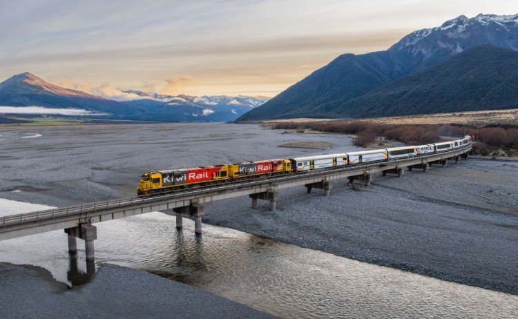 185129 aerial view of tranzalpine web 1280 v2