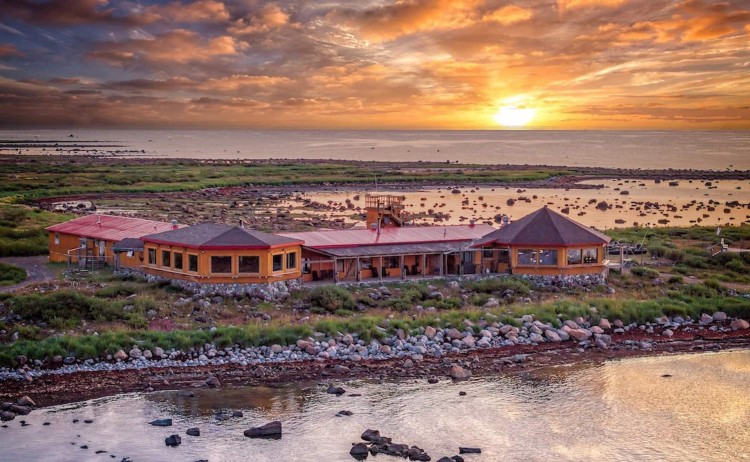 Seal river heritage lodge summer