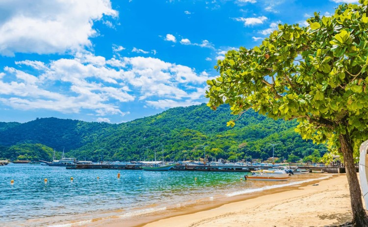 Ilha Grande Paraty tour beautiful beach in Brazil