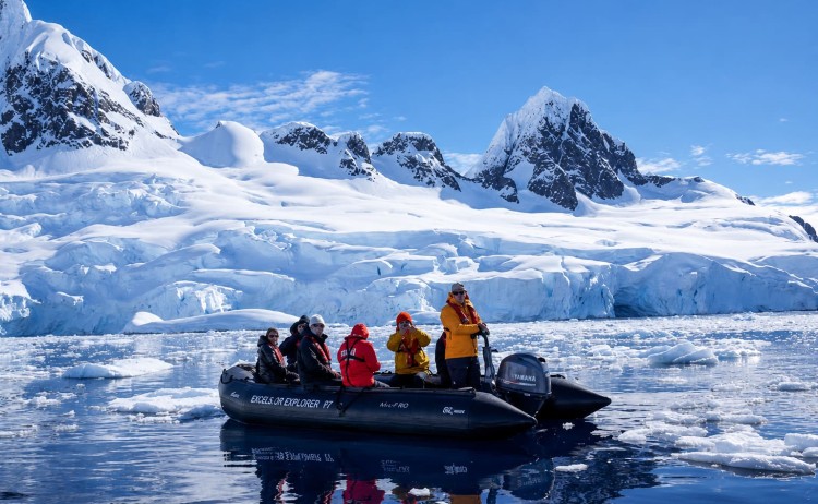 Zodiac activity Antarctica21