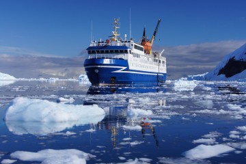 Complete Antarctica: Sail in, Fly out | Ocean Nova