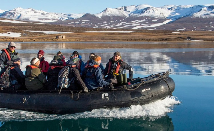 Complete East Greenland zodiac cruise in the National Park