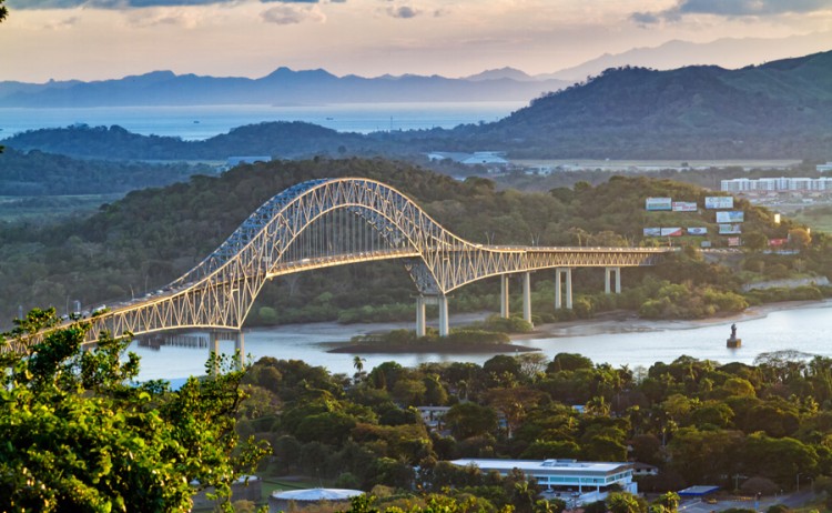 Bridge over panama canal