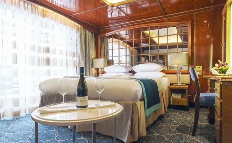 Sea Spirit Deluxe cabin