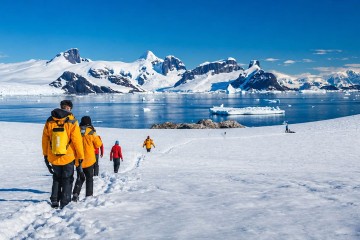 Crossing the Antarctic circle: Southern Expedition