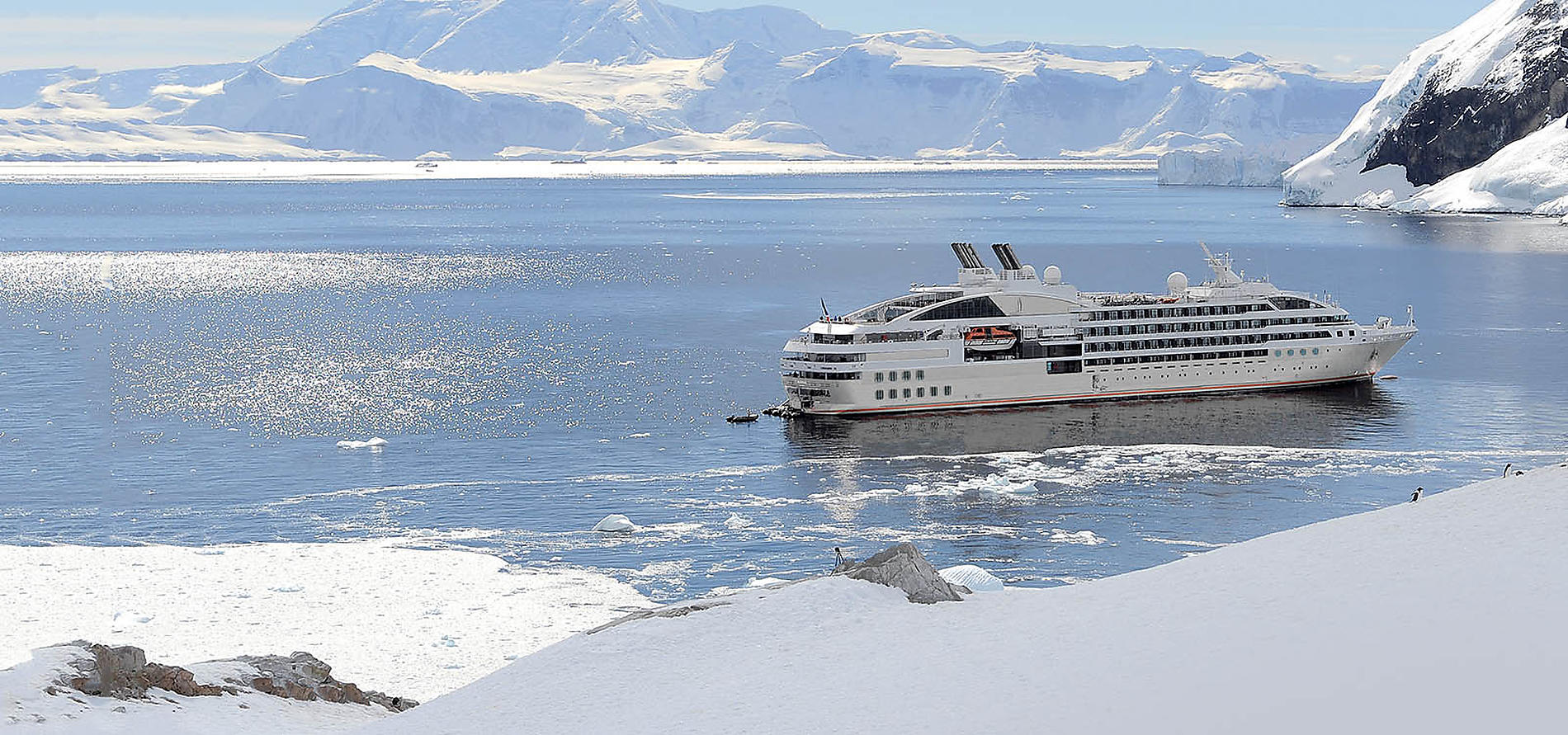 Antarctica Expedition Cruise 17 days | Viva Expeditions