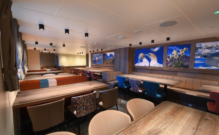 MV Ortelius dining room 3