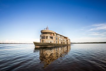 Delfin III - 4 Day Cruise Peru