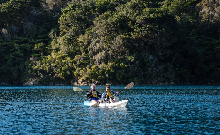 Sea Kayaking S. Dunlay