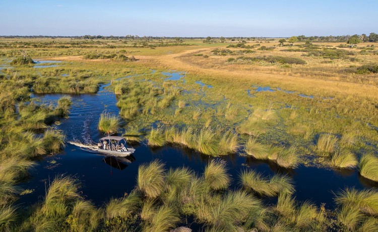 Essential Botswana Kanana aerial boating activity