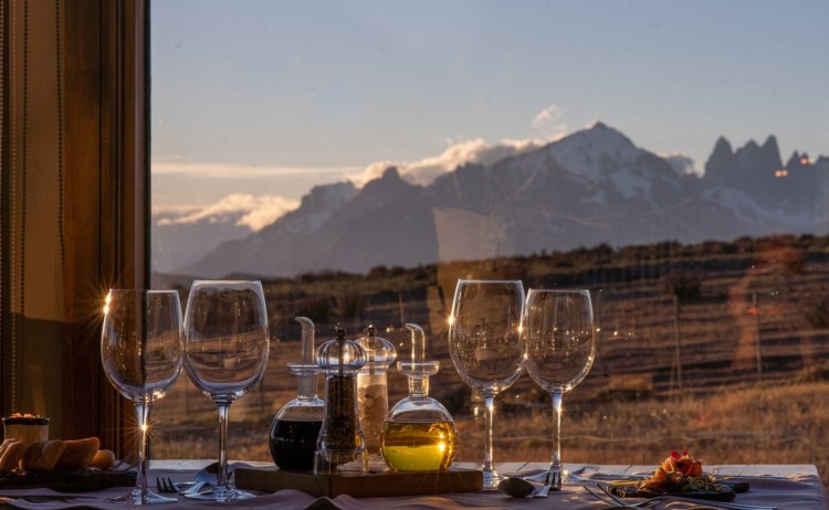 Estancia Cerro Guido dining area