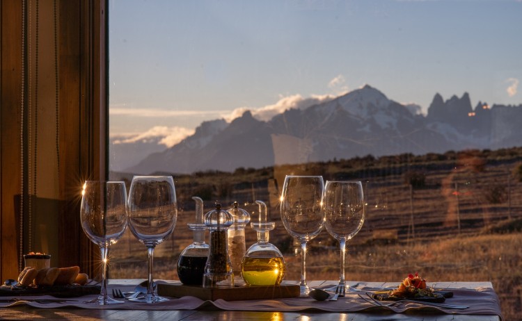 Restaurant and Indoor 5