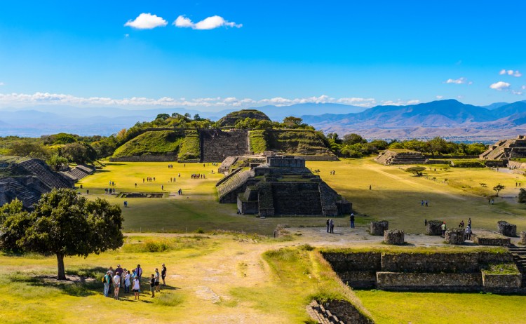 monte alban oaxaca shutterstock 515739712