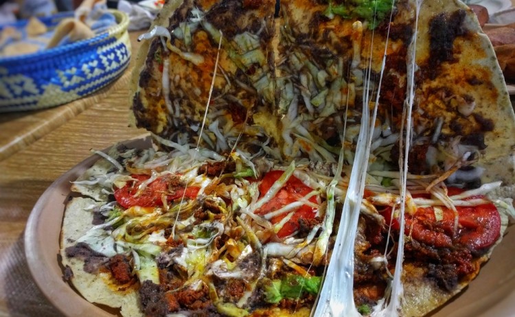 oaxaca tlayduasshutterstock 719698021