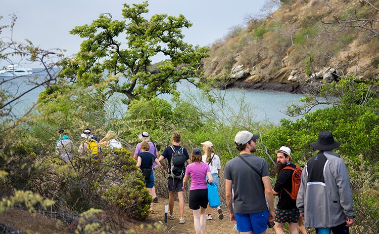 gmajestic exp excursion1 Royal Galapagos