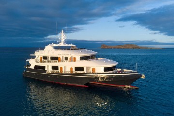 Galapagos Cruise with Wendy Petrie