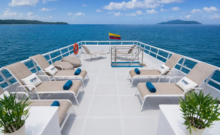 Galapagos Aqua cruise sundeck