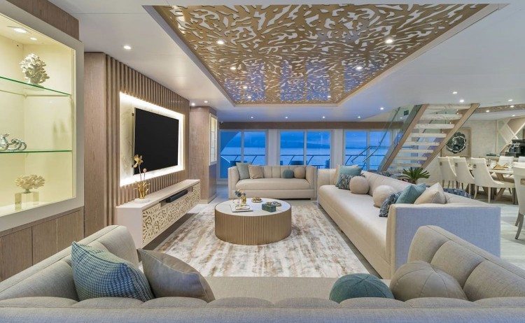 Galapagos cruise Elite lounge area
