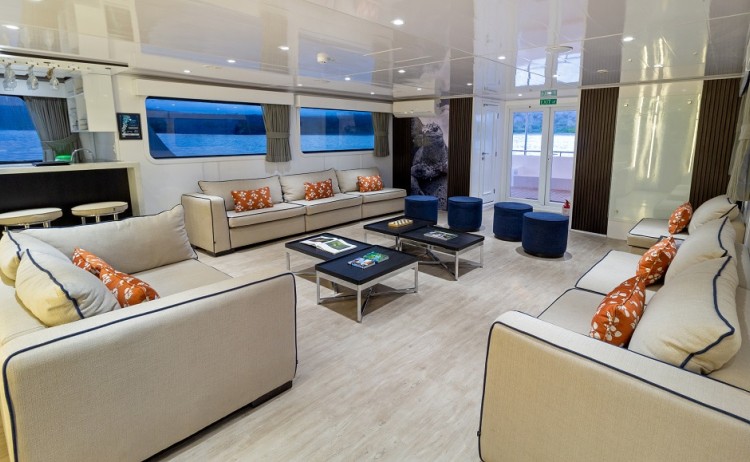 Galaxy yacht living room