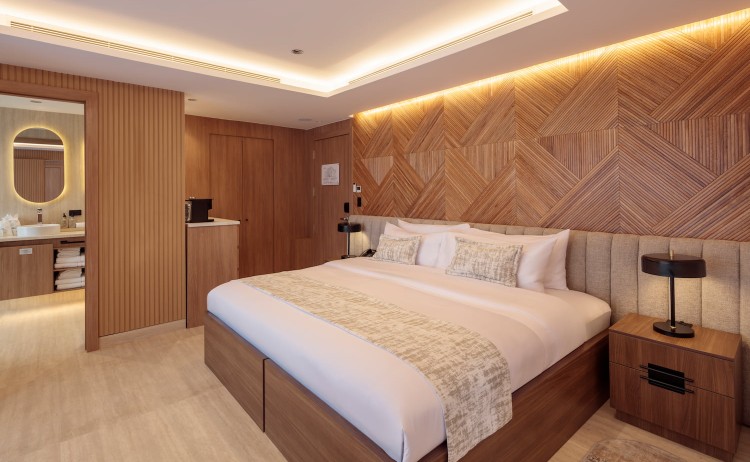 Hermes Galapagos MC King Suite