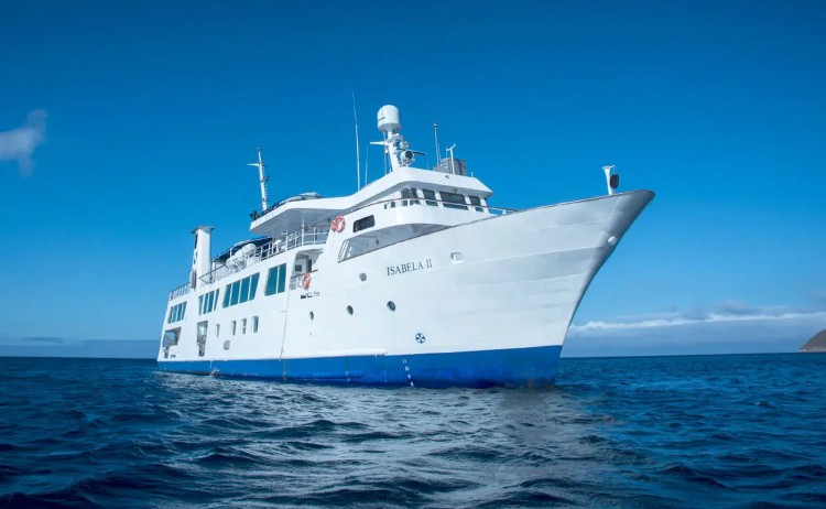 yacht isabela galapagos islands ecuador 1