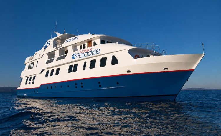 galapagos natural paradise cruise Royal Galapagos