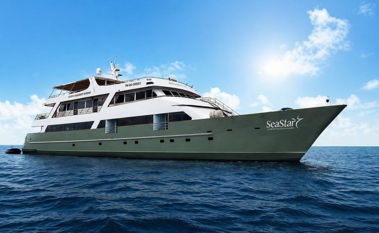 Sea star yacht exterior