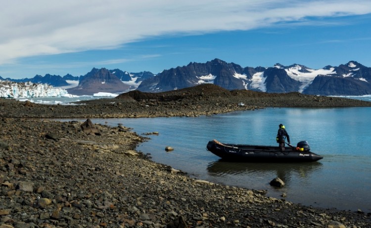 D03 Greenland East Greenland Nansen Fjord zodiac 03 AE