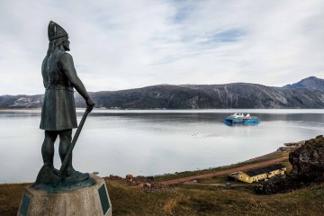 Greenland to Iceland: Arctic Explorer