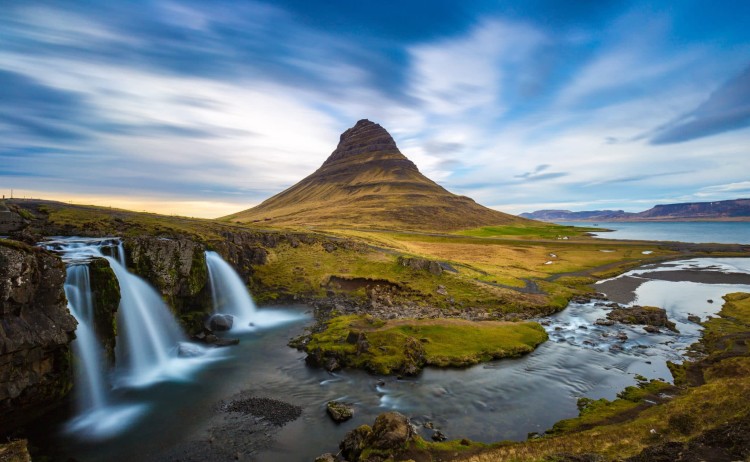 iceland circumnavigation kirkjufell scaled