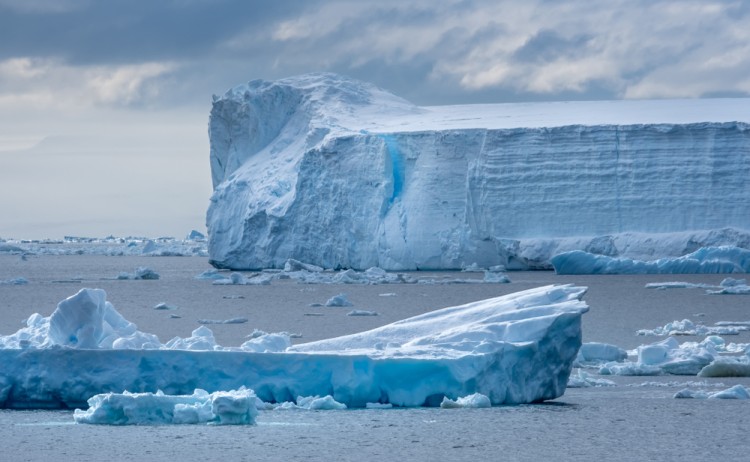 shutterstock 1633144579