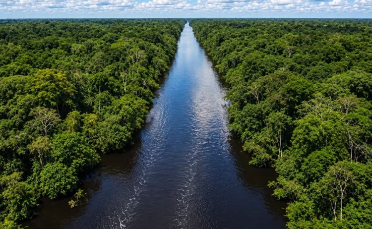 La Perla Peruvian Amazon river