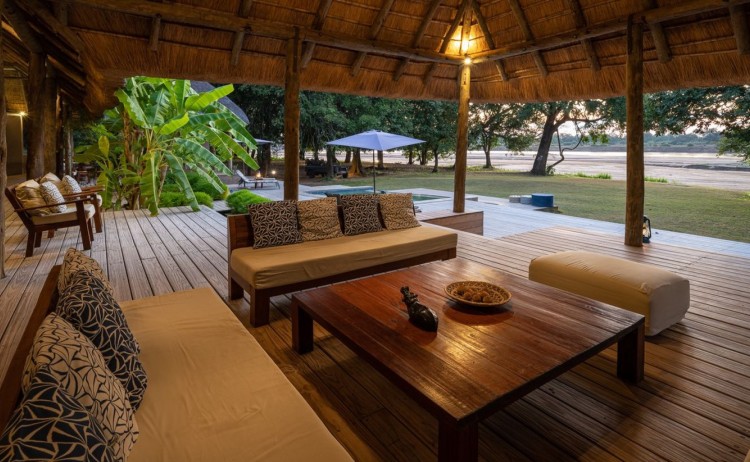 Luangwa River Camp 2 FocusFillWyIwLjAwIiwiMC4wMCIsMTkyMCwxMDgwXQ