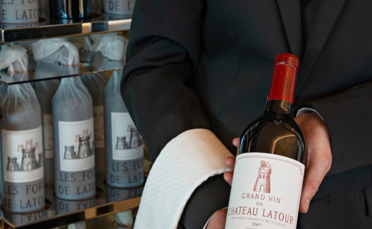 Wine service on Ponant