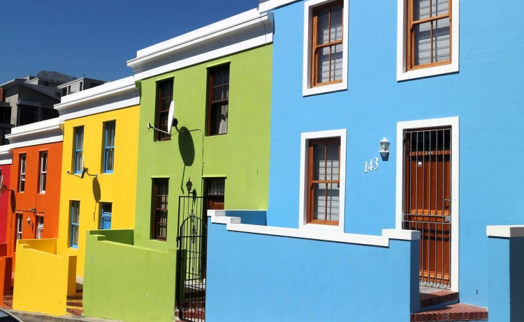 Magical Cape Town Winelands and Safari vibrant houses